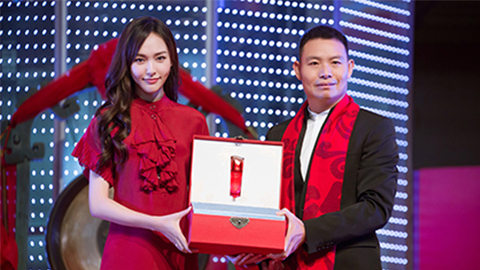 中国美正当红，，，，赏金大对决A股上市，，，引领新时代